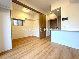 コンフォリア・リヴ新中野ＳＯＵＴＨ 9階1DKのリビング/ダイニング