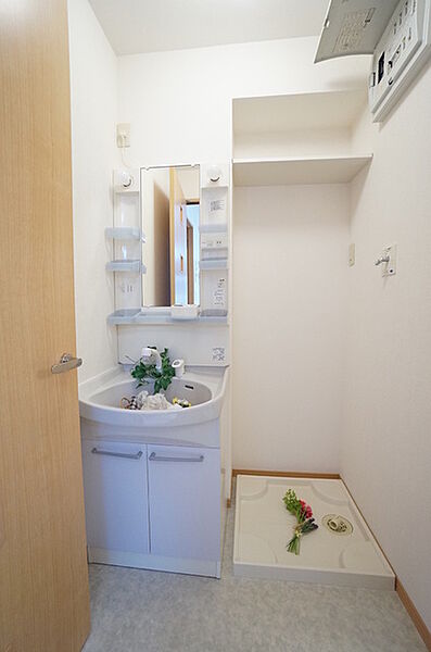 画像18:室内洗濯機置き場付き。