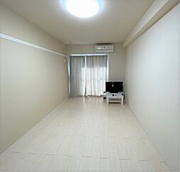 クレイノルナ ルミエール三郷 2階1Kのリビング/ダイニング