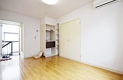 グリーン・エージ 1階ワンルームのリビング/ダイニング