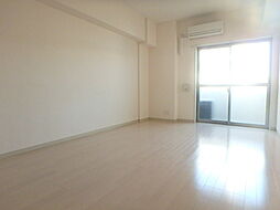 オズレーベル 305 3階1Kのリビング/ダイニング