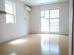 プリムローズ 2階1LDKのリビング/ダイニング