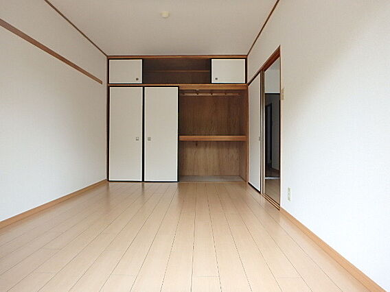 グリーンクレスト_内装_1