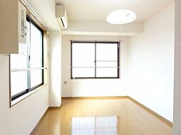 東急大井町線 荏原町駅 徒歩3分の賃貸マンション 4階ワンルームのリビング/ダイニング