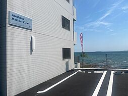 4 / 4