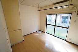 調布ハイムピア 101 1階ワンルームのリビング/ダイニング