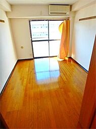 ロイヤルハイツ堀之内 112 1階1Kのリビング/ダイニング