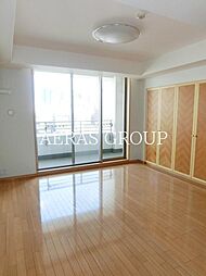 ザ・タワーグランディア 8階1Kのリビング/ダイニング