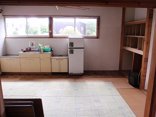 室内 佐渡市新穂瓜生屋(新穂)