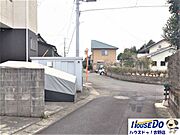 交通量が少ないので駐車もしやすいですね。
