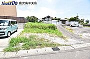 西向き道路【敷地面積730.00m2(220.82坪)】建築条件付き！敷地広々で日当り良好♪