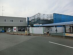 [周辺] 京急久里浜線『三崎口』駅　160m　京急線の最南端駅。駅前から荒崎・三崎・城ケ島・油壷などの観光地へのバスが出ており観光客で賑わいます。 