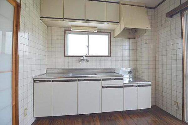 画像4:調理スペース、シンクも広いキッチン