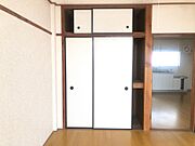 ◆収納に便利な押し入れ付き♪
