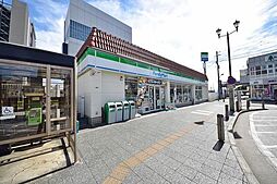 [周辺] ファミリーマート東飯能駅西口店 384m