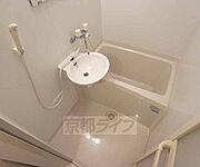 きれいな浴槽です。