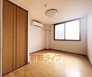 明るいお部屋です