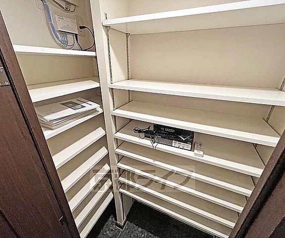 収納