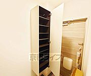靴収納付きの玄関