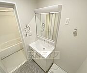 独立洗面台