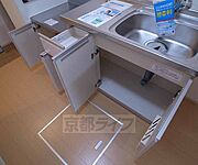 収納スペース豊富なキッチンです・
