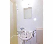 鏡付の洗面所です。