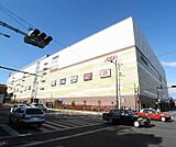 イオンモールKYOTOまで220m 京都駅南側にあるイオンモール。ショッピングだけでなく映画館でも楽しめる大型エンターテイメントモールです。