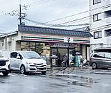 セブンイレブン 西京極西大丸町店まで241m