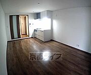 フローリングでとても綺麗なお部屋です