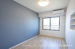 ハリーズコートＢ 201 2階1LDKの室内