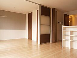 ヴィラ・マリアン 102 1階2LDKのリビング/ダイニング