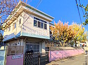 牟礼幼稚園 (70m)