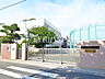 周辺：八王子市立横山中学校 (422m)