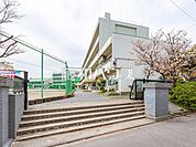 志木市立志木中学校 (970m)