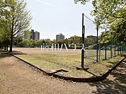 貝取南公園 (950m)
