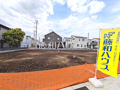外観:≪4号地 外観≫ 旗竿地は、小さなお子様が急に道路に飛び出てしまうことを防ぎます。安心してお庭で遊ぶことができますね。 【府中市住吉町4丁目】 外観:≪4号地 外観≫ 旗竿地は、小さなお子様が急に道路に飛び出てしまうことを防ぎます。安心してお庭で遊ぶことができますね。 【府中市住吉町4丁目】
