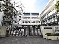 練馬区立光が丘第二中学校 (430m)