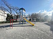 調布市立染地公園 (600m)