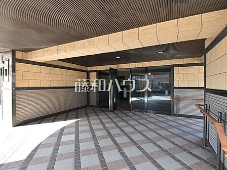 エントランス　【ライオンズガーデン武蔵関公園弐番館】