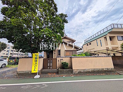 外観:≪現地外観(現況:上物有)≫特急が停車する京王線「府中」駅徒歩4分!この恵まれたロケーションによる幸福感は、毎朝の通勤時にしっかりと感じられるのではないでしょうか。【府中市府中町1丁目】 外観:≪現地外観(現況:上物有)≫特急が停車する京王線「府中」駅徒歩4分!この恵まれたロケーションによる幸福感は、毎朝の通勤時にしっかりと感じられるのではないでしょうか。【府中市府中町1丁目】