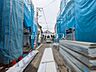 外観：接道状況および現場風景　【世田谷区喜多見7丁目】