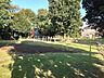 周辺：さつき公園 (1050m)
