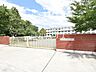 周辺：八王子市立長沼小学校 (640m)