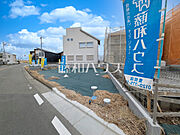 25号地　現地写真　【日野市大字日野】 利便性と、思わず深呼吸したくなる大きな空、色彩豊かな木々、この街が育んだ豊かな情景を楽しみ過ごす時がゆたかになる。　