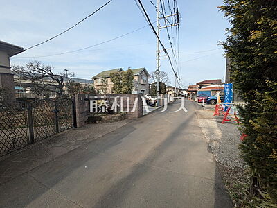 外観：接道状況および現場風景　【八王子市元八王子町2丁目】