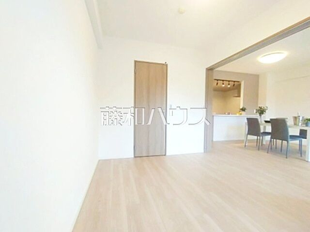 寝室 コスモ・ザ・パークス清瀬の森 3階/3階