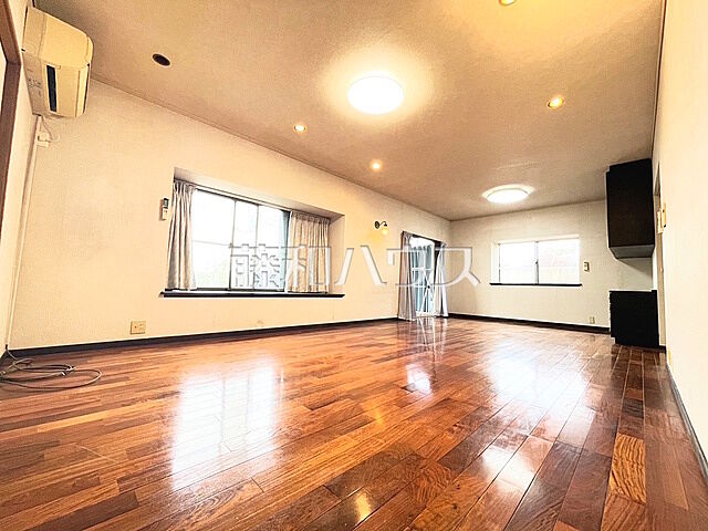 リビング/ダイニング 三鷹市大沢4丁目