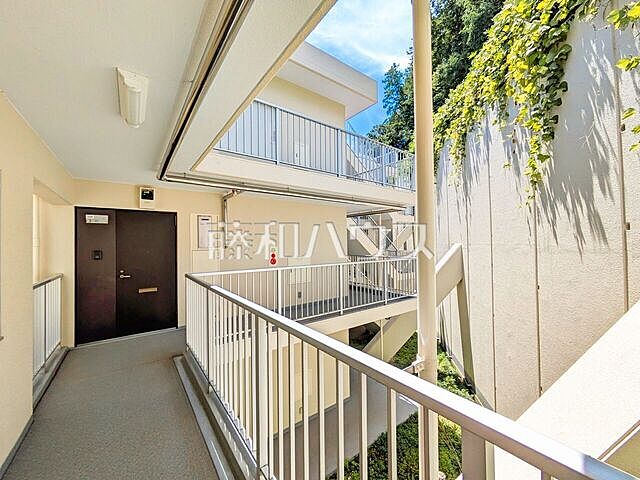 玄関 ライオンズマンション高幡不動第2 2階/2階
