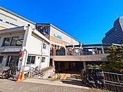 小田急永山駅 (1920m)