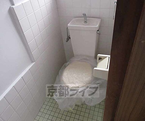 画像16:清潔感のあるトイレです